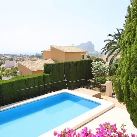 Elena Costa Villa